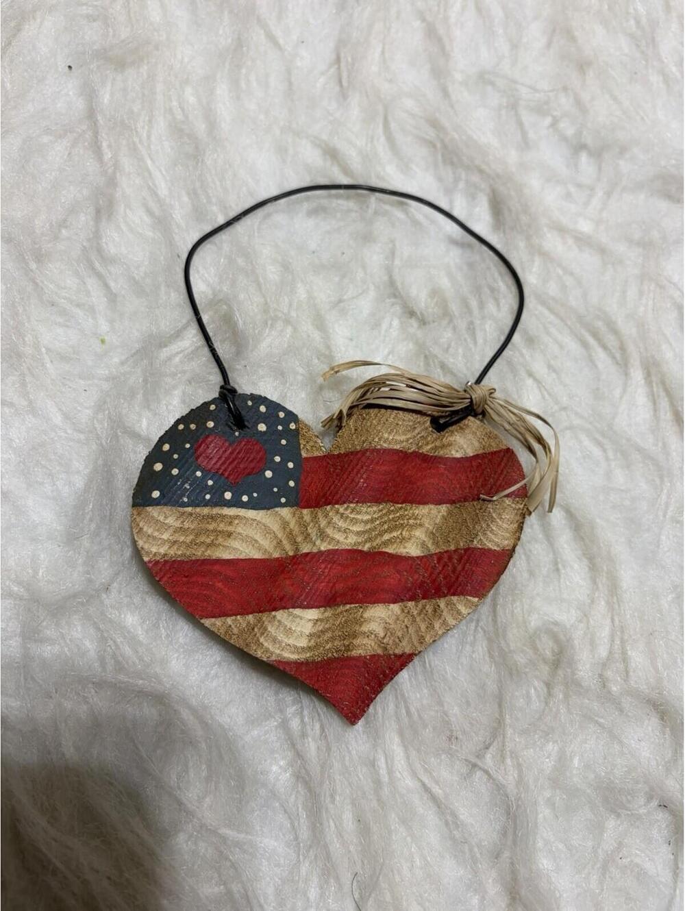 USA Heart Shaped Patriotic Primitive American Wood Flag Ornament July 4th